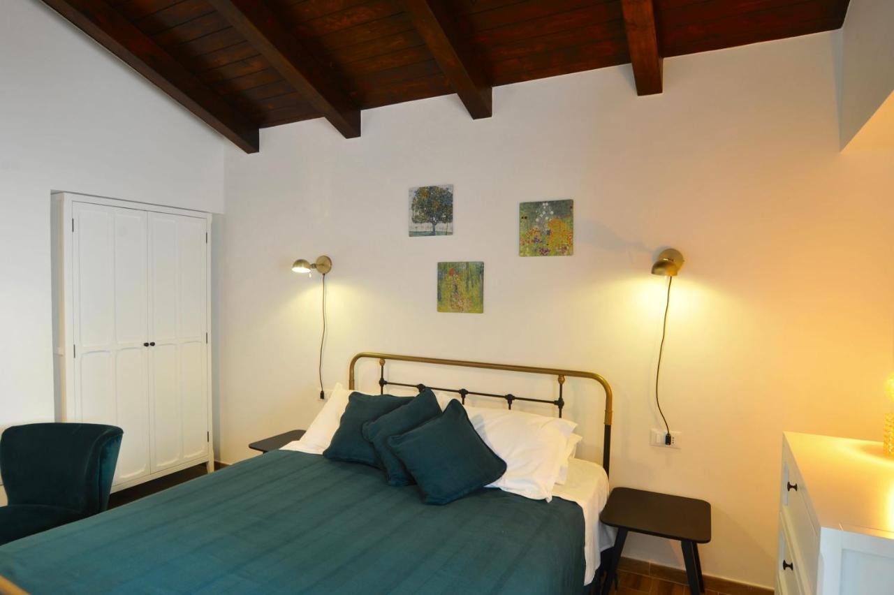 Bed and Breakfast La Casa di Nenna Trentinara Esterno foto